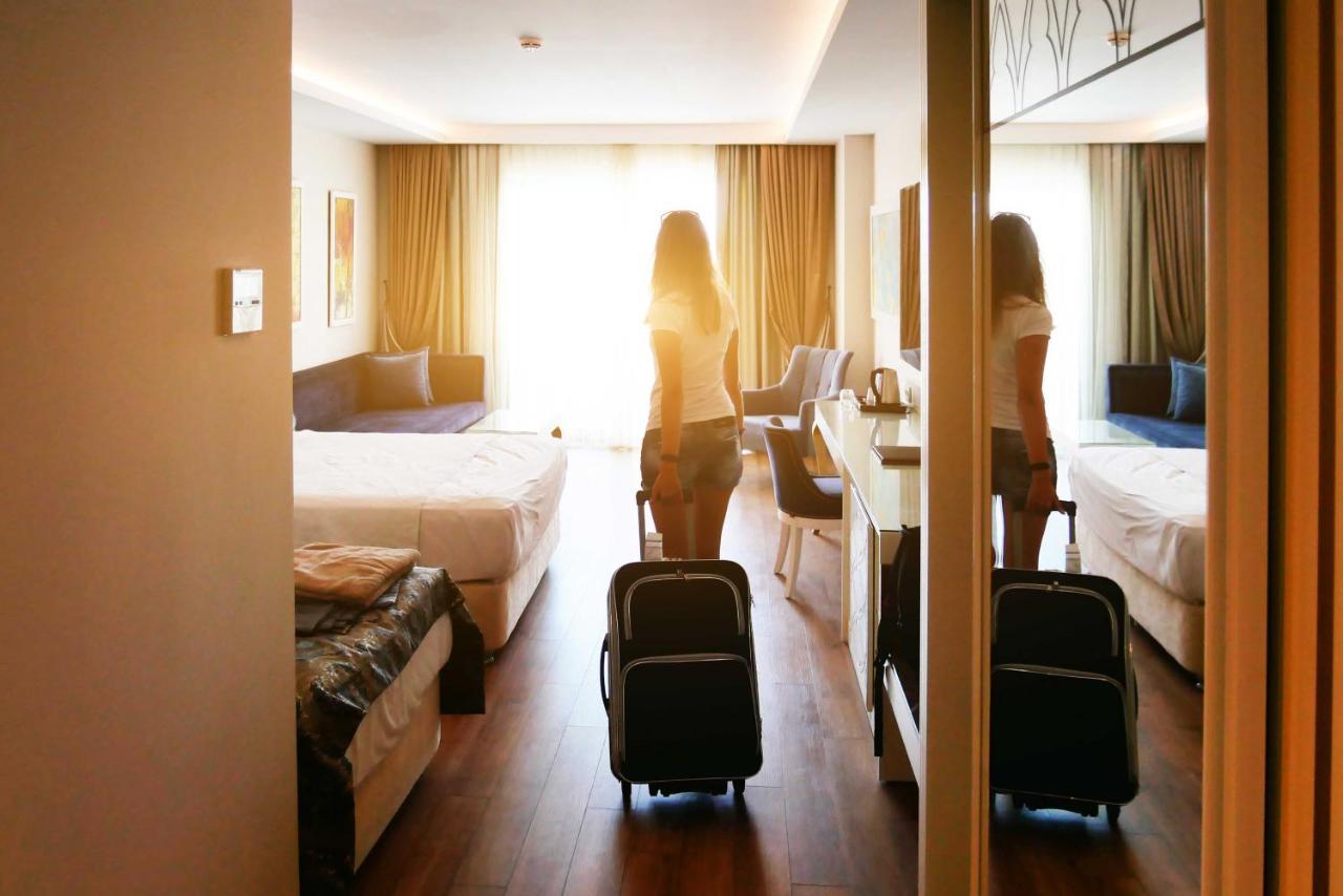 Hotel Diroma Fiori - Parque Aquatico E Muitas Piscinas Caldas Novas Bagian luar foto